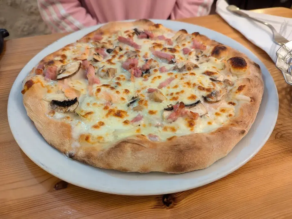 PIZZERIA TITUS RESTAURANT LES ESTIVES_Cauterets_slider_image_3