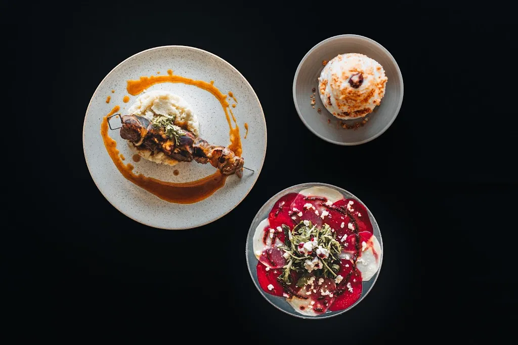 Le Garden Bar & Restaurant - Garden & City_Cauterets_slider_image_3