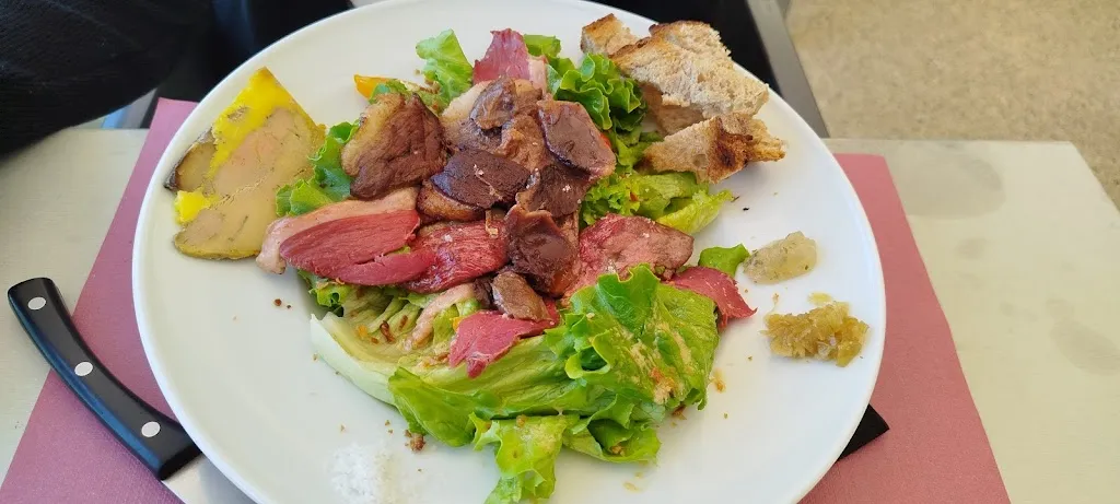 O'3M Bar/Restaurant_Cazaubon_slider_image_3