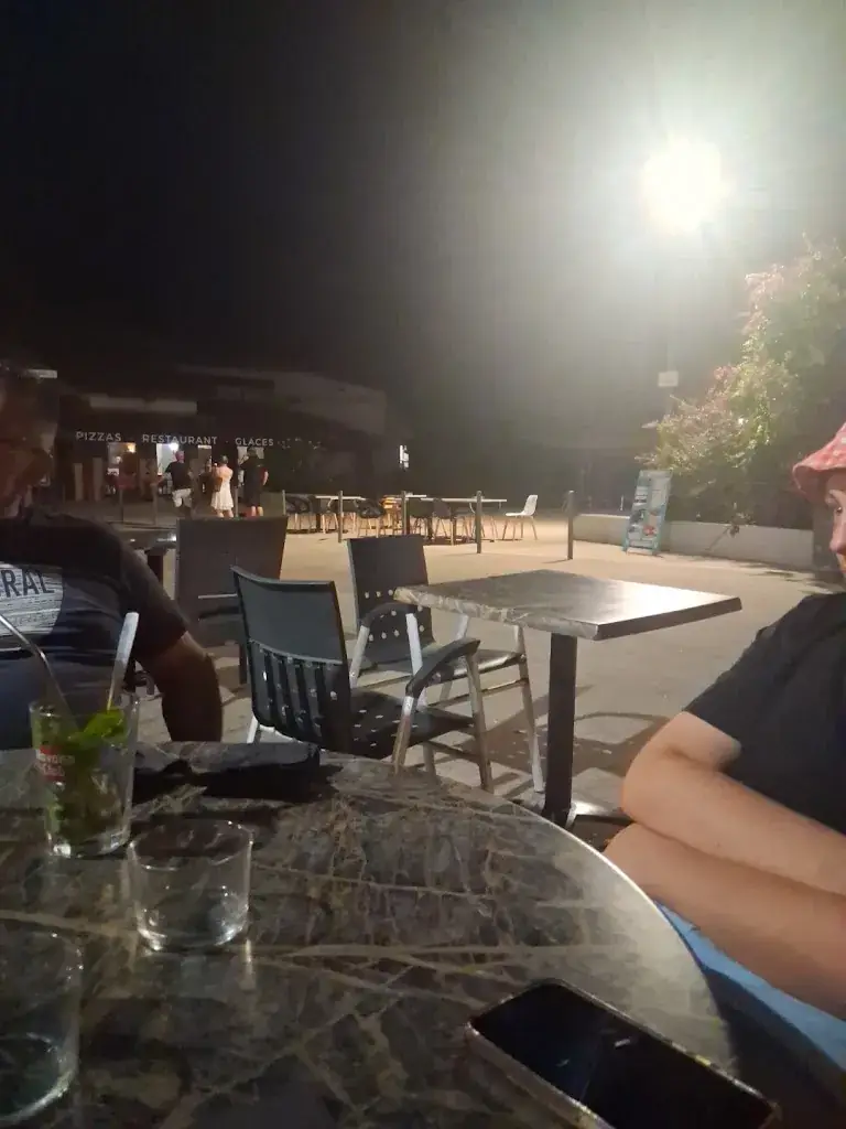 lisa CRUVEILLER_BUTM coccinelle_Cazaubon_review