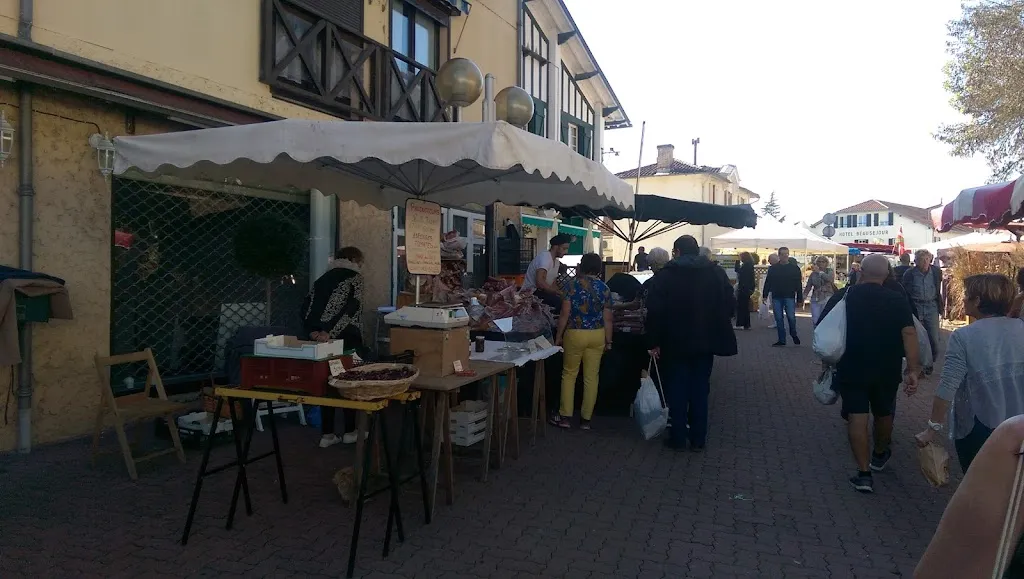 Jeremy Lanza_Hôtel de la Paix_Cazaubon_review