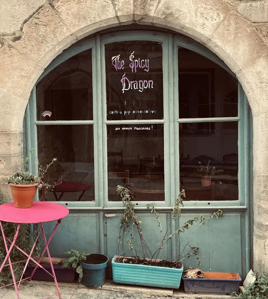 The Spicy Dragon_Caylus_slider_image_2