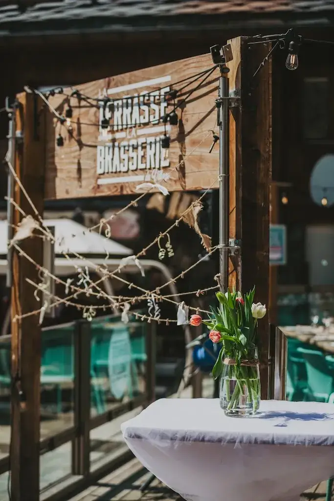 Kelli Doorne-Millott_La Terrasse du Village_Allues_Bewertung