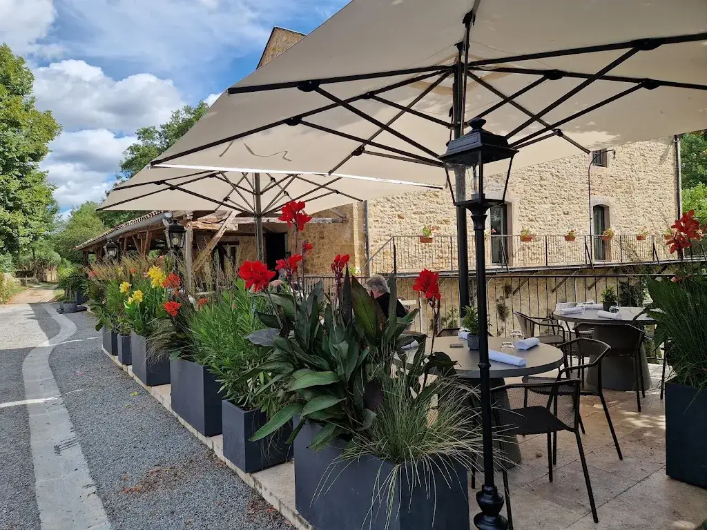 Le Moulin de Varen restaurant in Varen