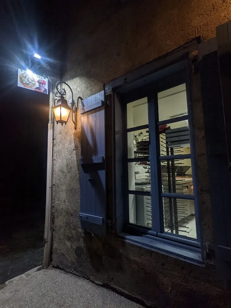 Mario Pizza_Caylus_slider_image_3