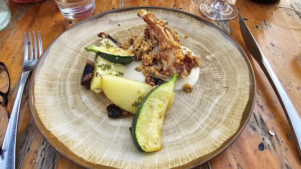 Suzi stella_Le Festin De Babette_Saint-Antonin-Noble-Val_review