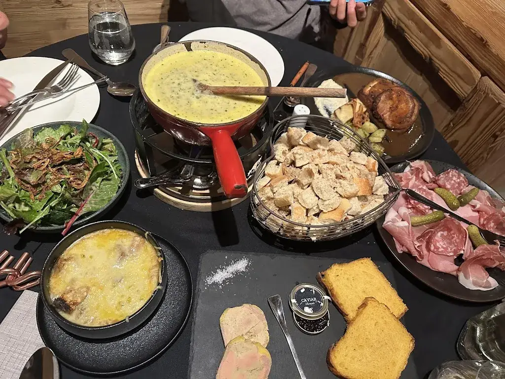 Andrew Hu_Le Close-Up_73550_review