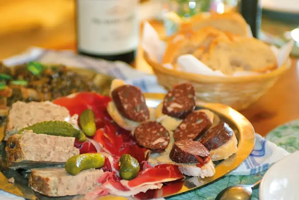 Mas De Monille_Loze_slider_image_2