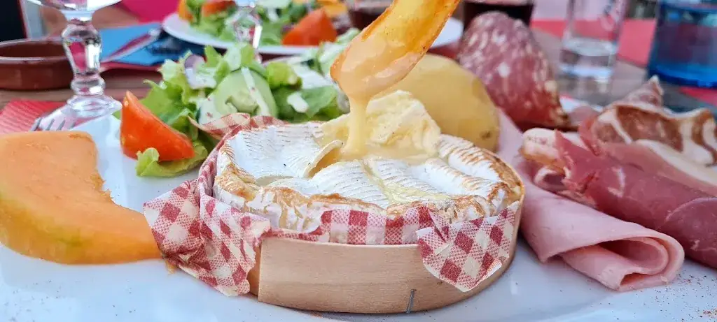 Bar Restaurant Guinguette Du Galeizon_Cendras_slider_image_2