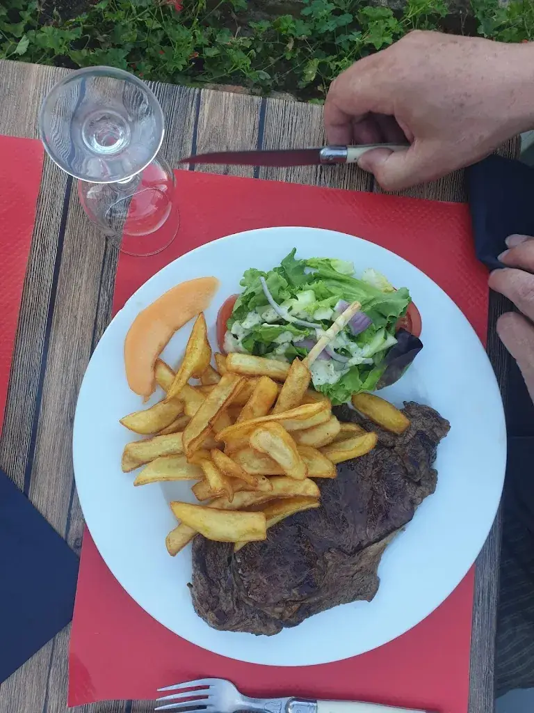 Bar Restaurant Guinguette Du Galeizon_Cendras_slider_image_3