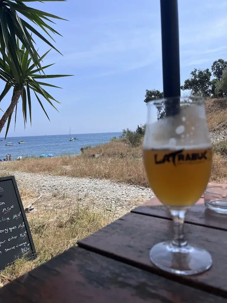 Marion DUMONT TRIAS_Le bout du Monde_Cerbère_review