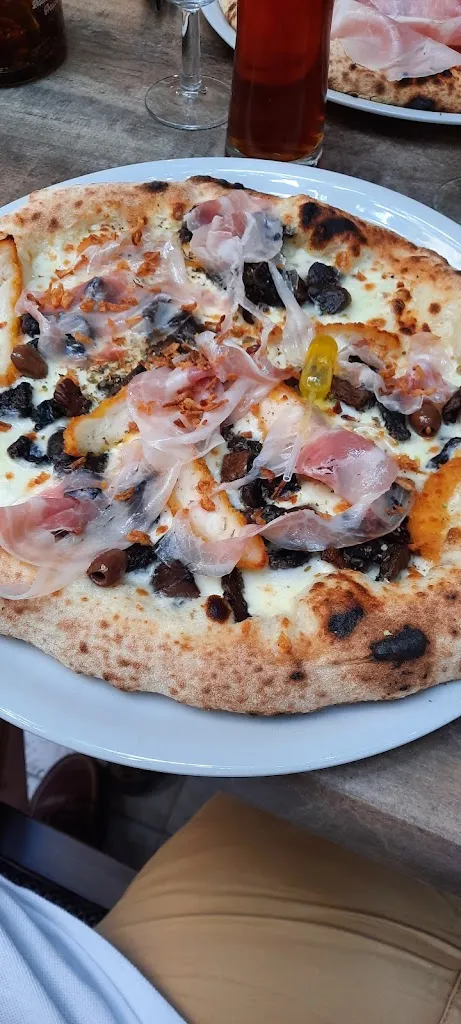 Ron Pieters_Le Brasero_Cazouls-lès-Béziers_review