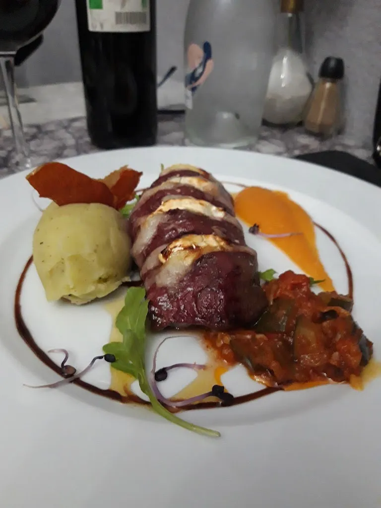 Au Caz Ou_Cazouls-lès-Béziers_slider_image_3