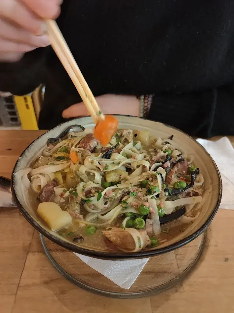 edouard_M'aqui_Cazouls-lès-Béziers_recensione