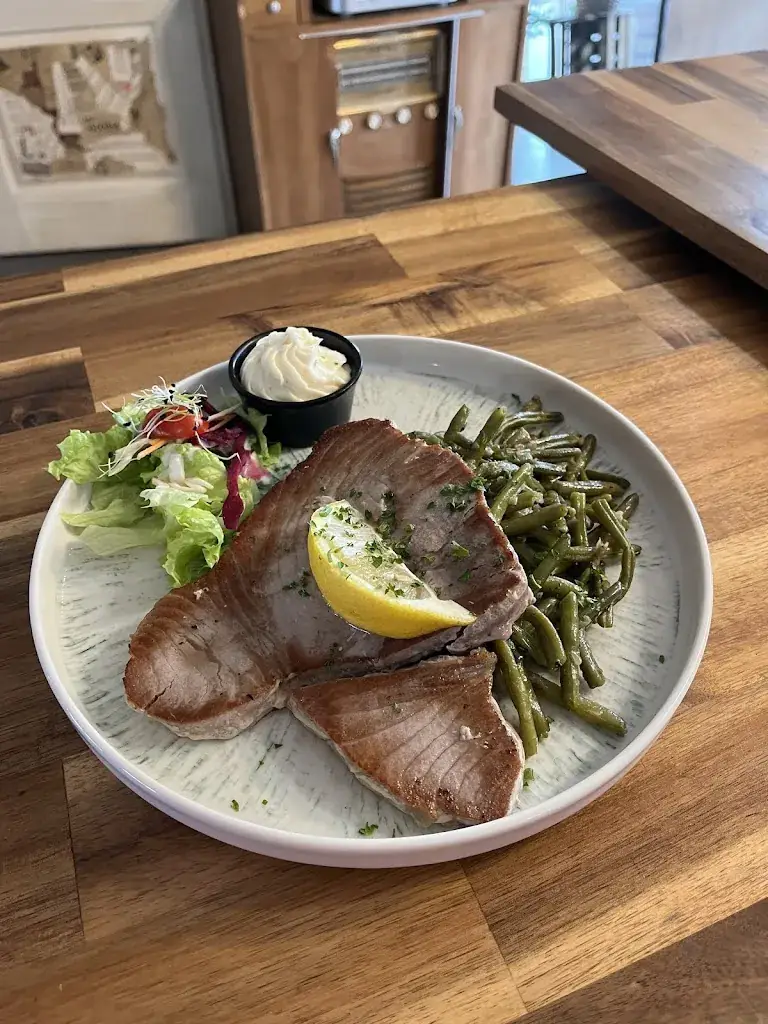 O bistrot Charlotte et Cyril restaurant à Thézan-lès-Béziers