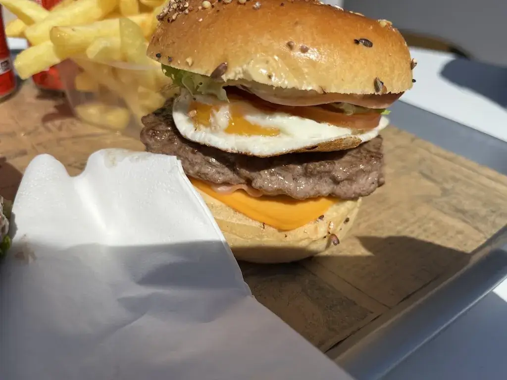 irene_Burger Livi'O_Cazouls-lès-Béziers_review