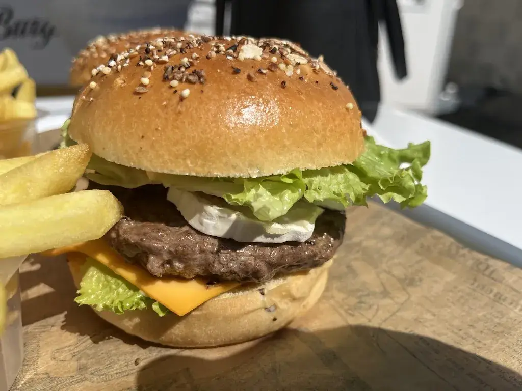 Burger Livi'O_Cazouls-lès-Béziers_slider_image_2