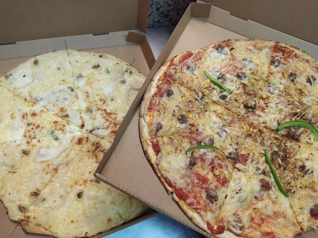 Pizzéria La Tonnelle_Maureilhan_slider_image_2