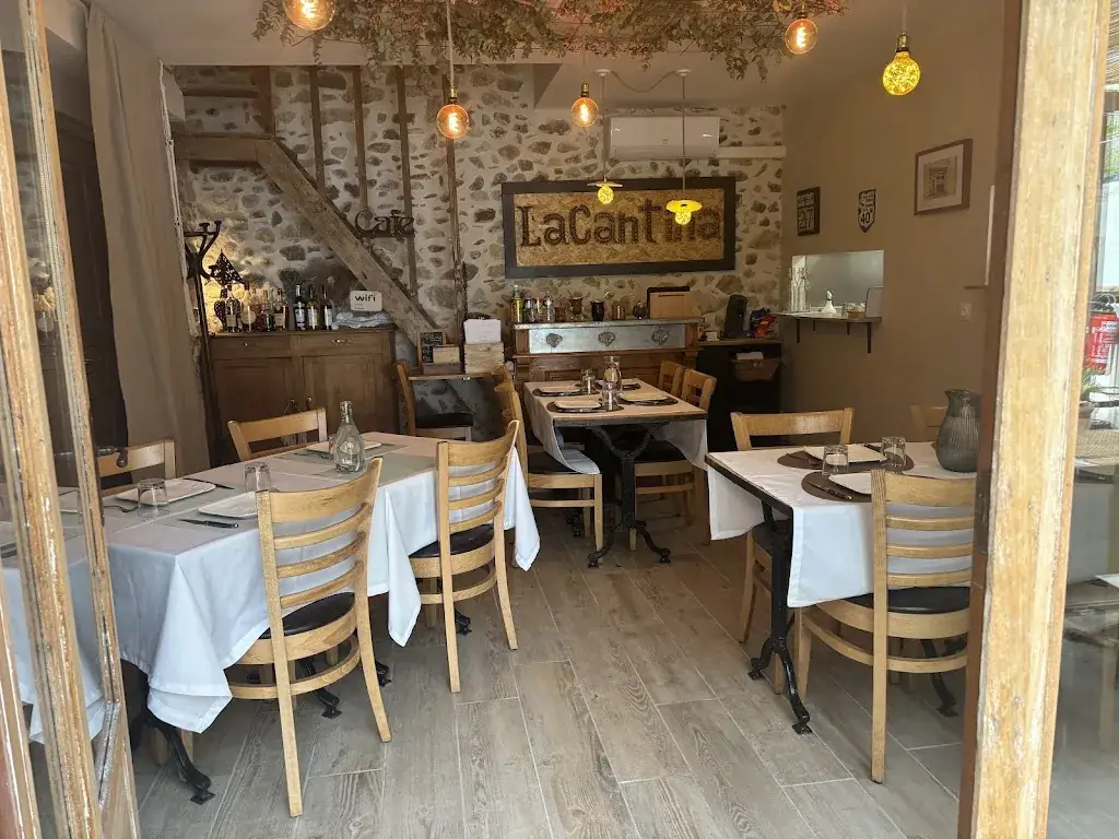 La Cantina Del Pasaje restaurant in Cessenon-sur-Orb