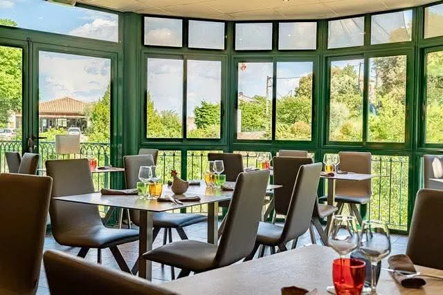 Restaurant le Faitout_Berlou_slider_image_1