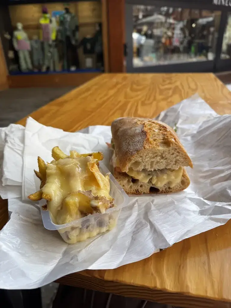 Thiago Oliveira_Chez Bif_Allues_review