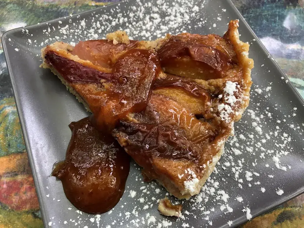 Lydia Aydon_La Praline_Céret_review