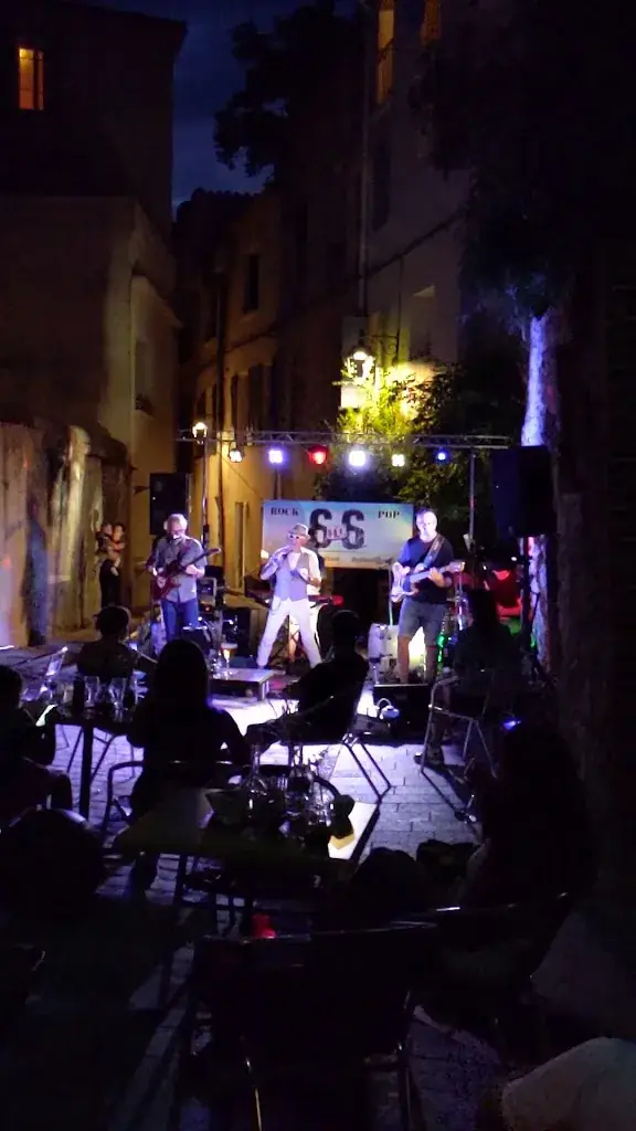 Dal I Bar_Céret_slider_image_2