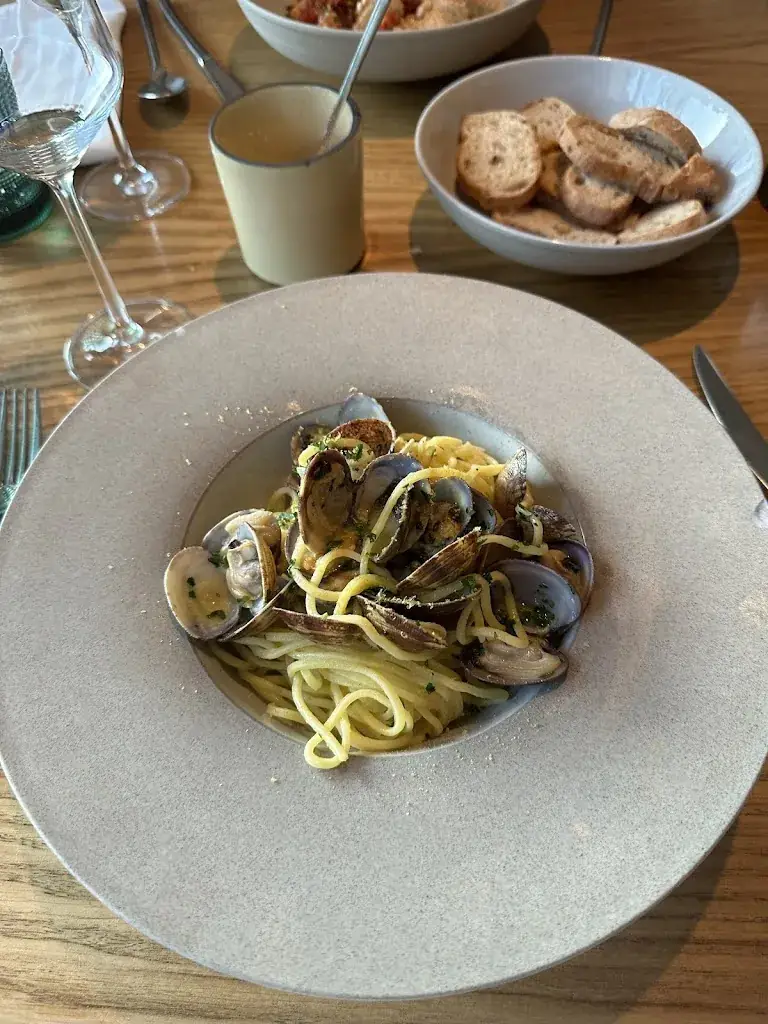 Artiom Jermakov_FiFi_Allues_Bewertung