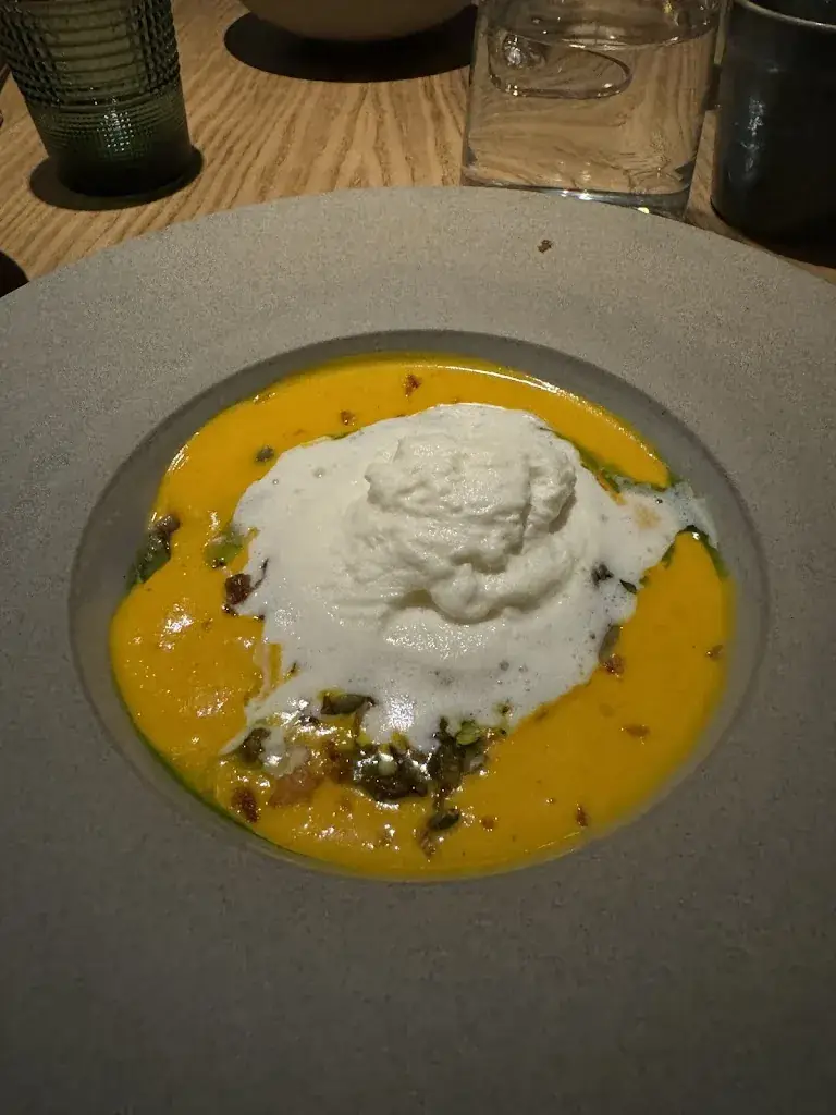 Matt Montgomery_FiFi_Allues_Bewertung