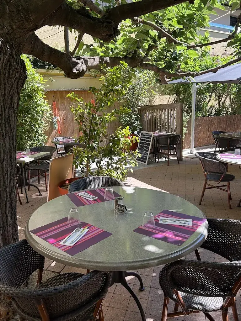Restaurant Patio La Croisée à Clapiers ristorante a Clapiers