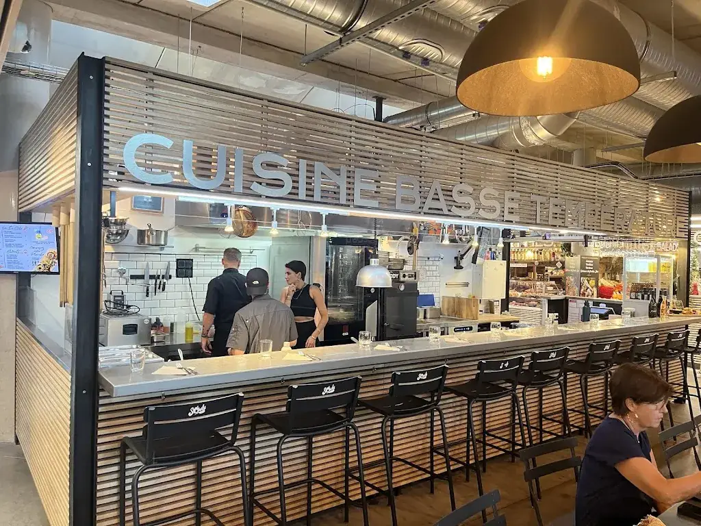 Slowly_Jacou_slider_image_1