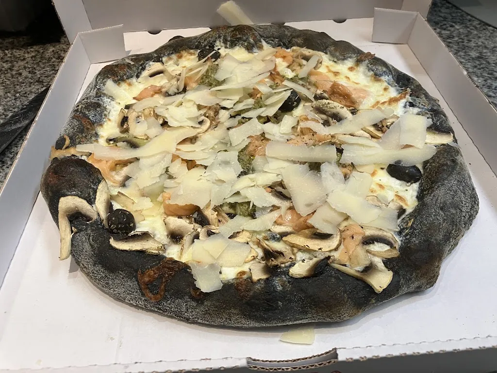 Scarselli’s Pizza 2_Clarensac_slider_image_3