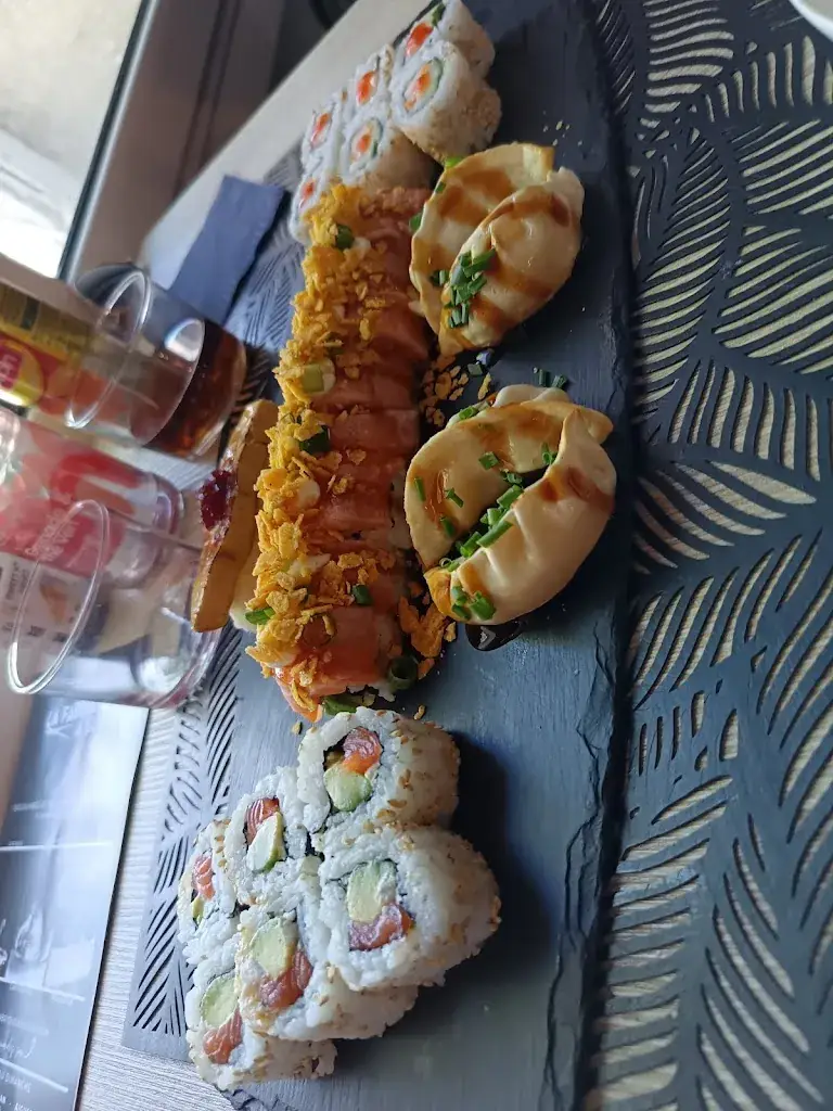 Grimaud Julien_La fabrique à sushi, restaurant Sushis à Codognan_Codognan_review