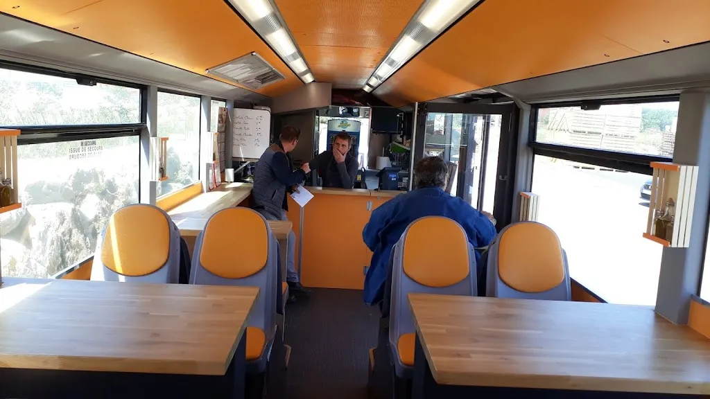 Le Rest'O Bus_Claira_slider_image_1