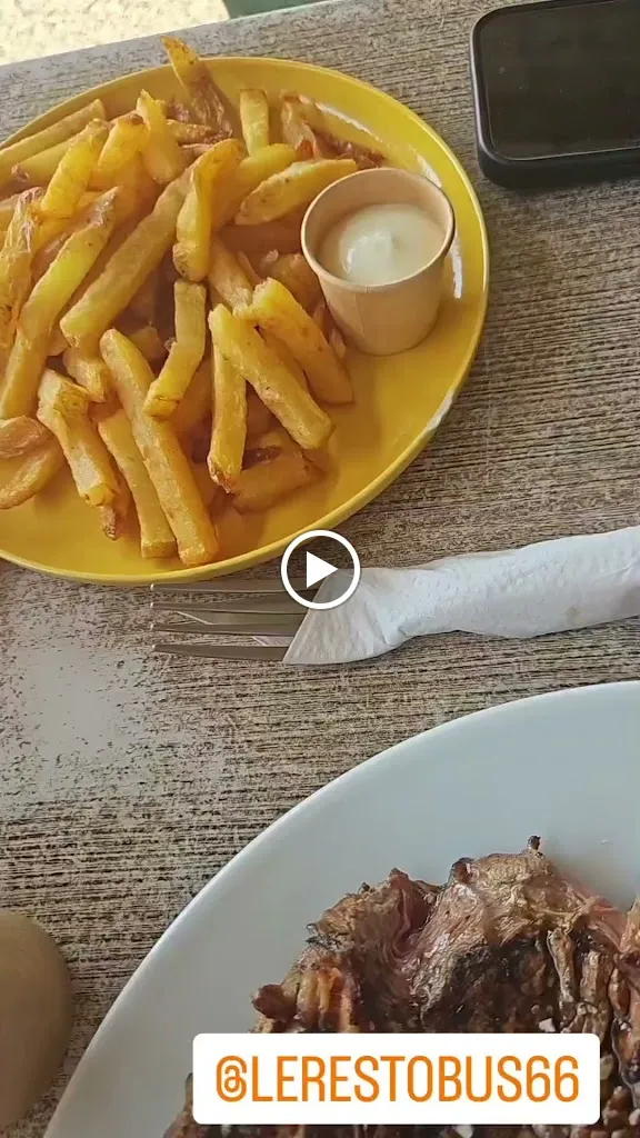 Le Rest'O Bus_Claira_slider_image_2