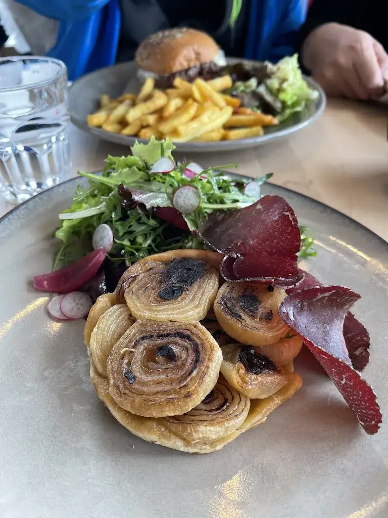 kmquek_Le Bouche à Oreille_Allues_Bewertung