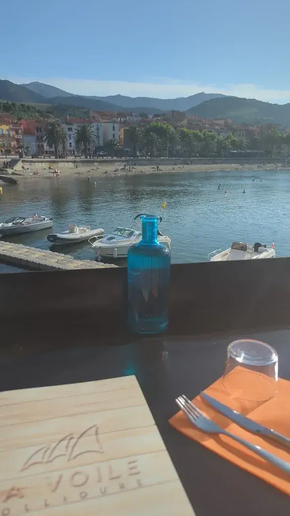 Jamie Waugh_La Voile_Collioure_review