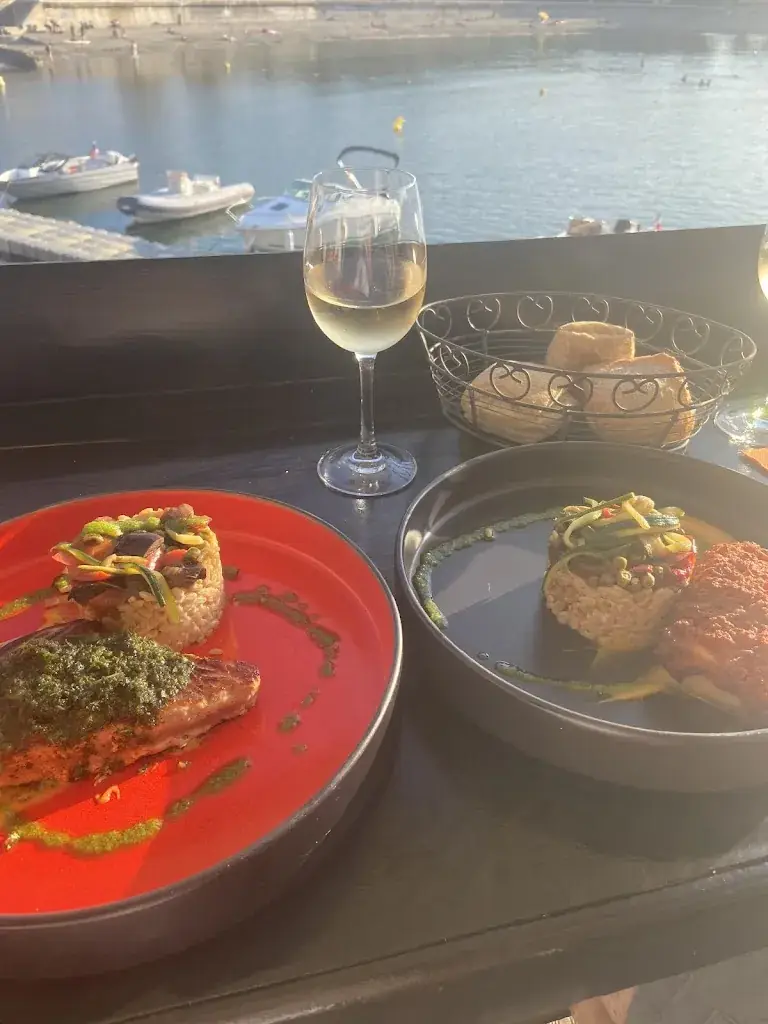 Susanna May_La Voile_Collioure_review