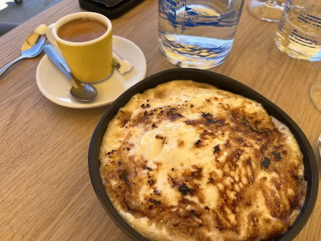 Jill H-F_Chez Simone_Collioure_review