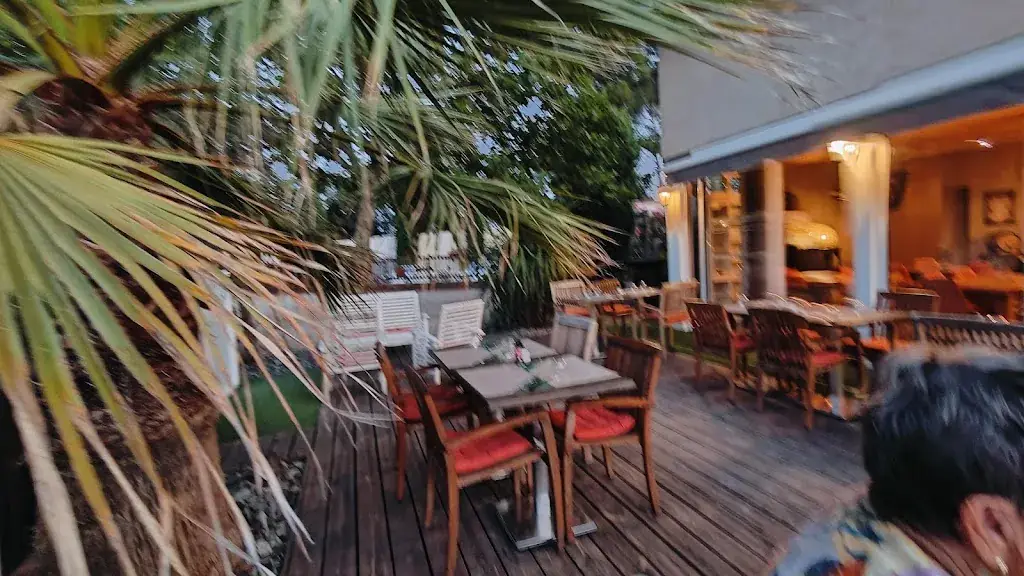 hugues mourier_Le Mazet Des Anges_Gaujac_review