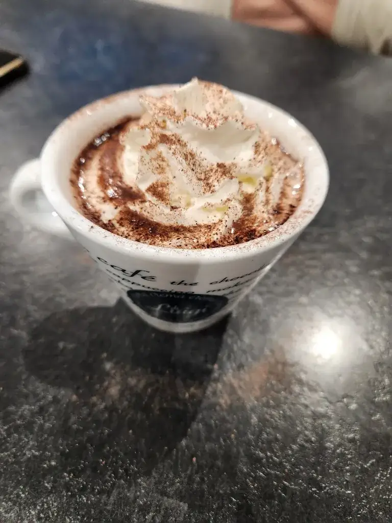 Bar à L’Essentiel ristorante a Connaux