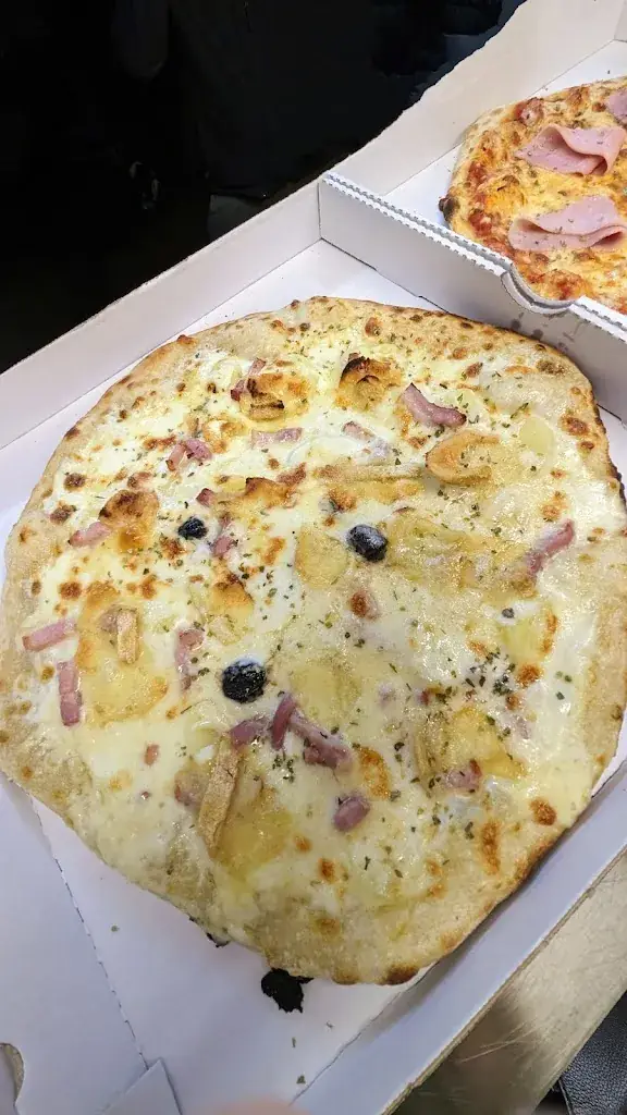 Menu_TEA-MO PIZZA_Connaux_image_5