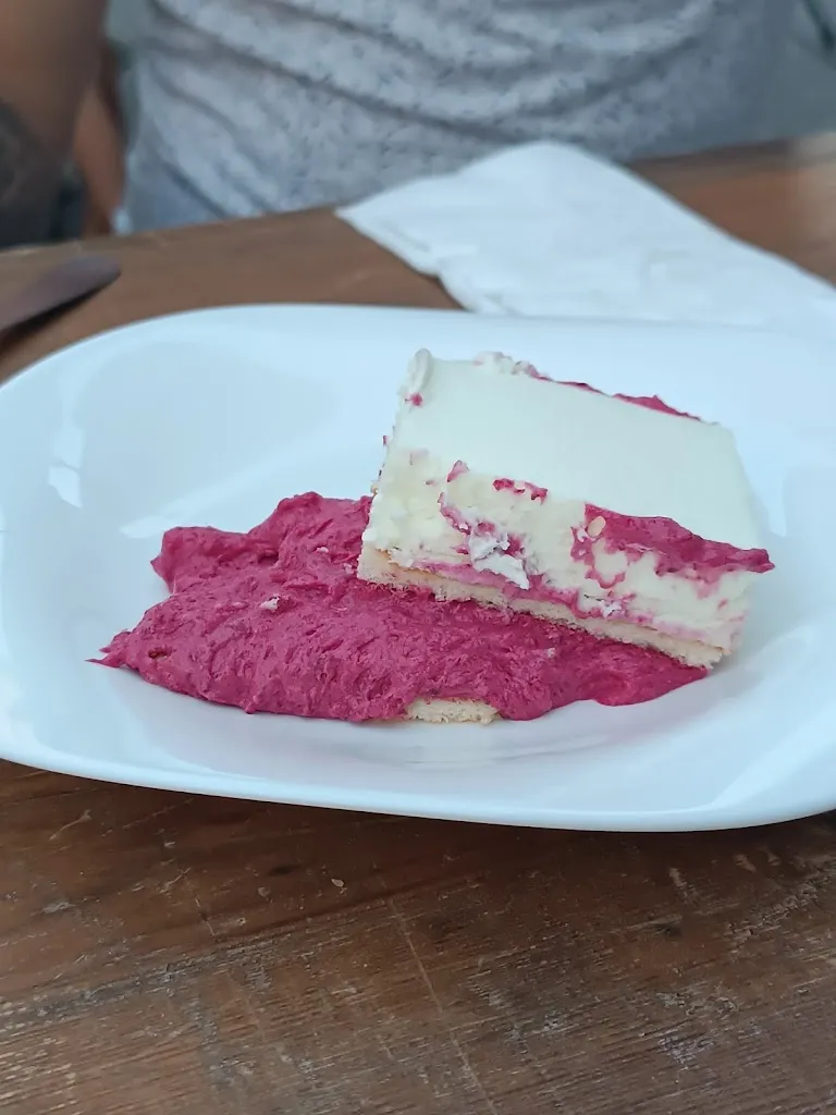 Evelyne Cochat-fournier_La Raviole_Loriol-sur-Drôme_review