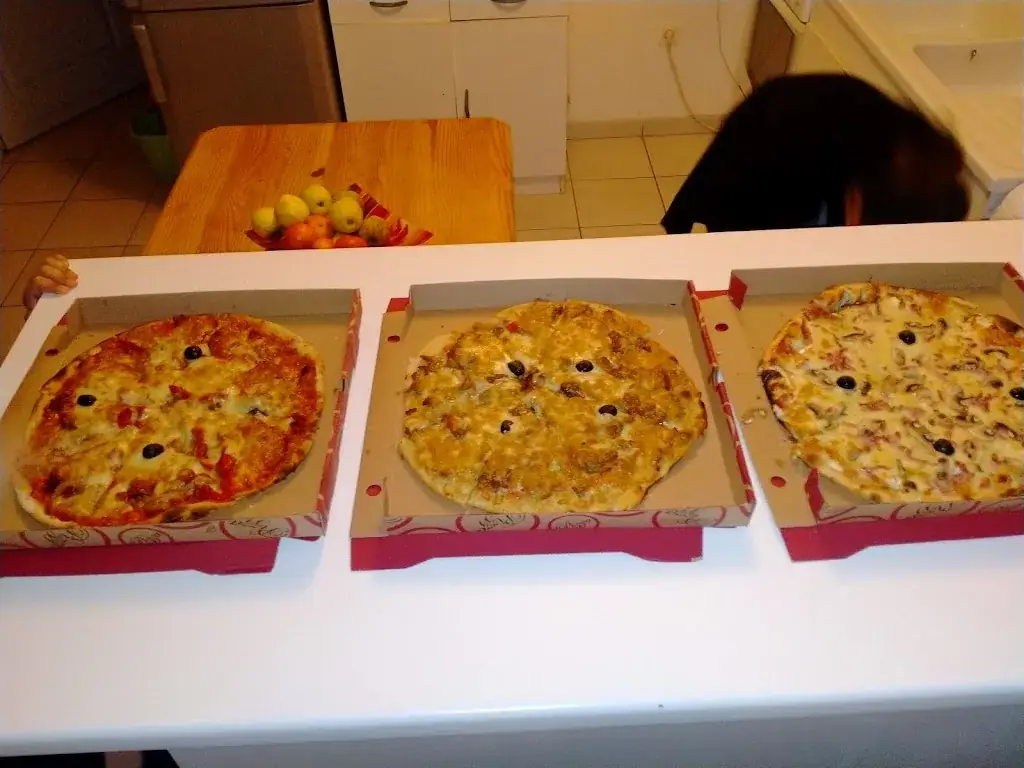 Menu_Pizza corneilla_Corneilla-la-Rivière_image_4