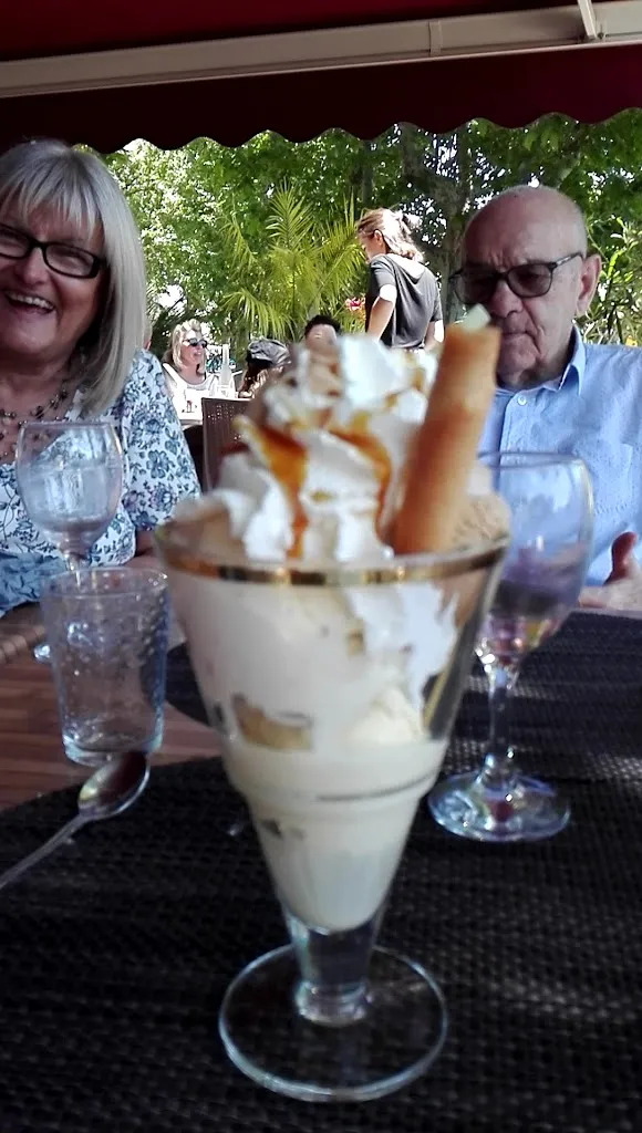 Guinguette du Lac_Soler_slider_image_2