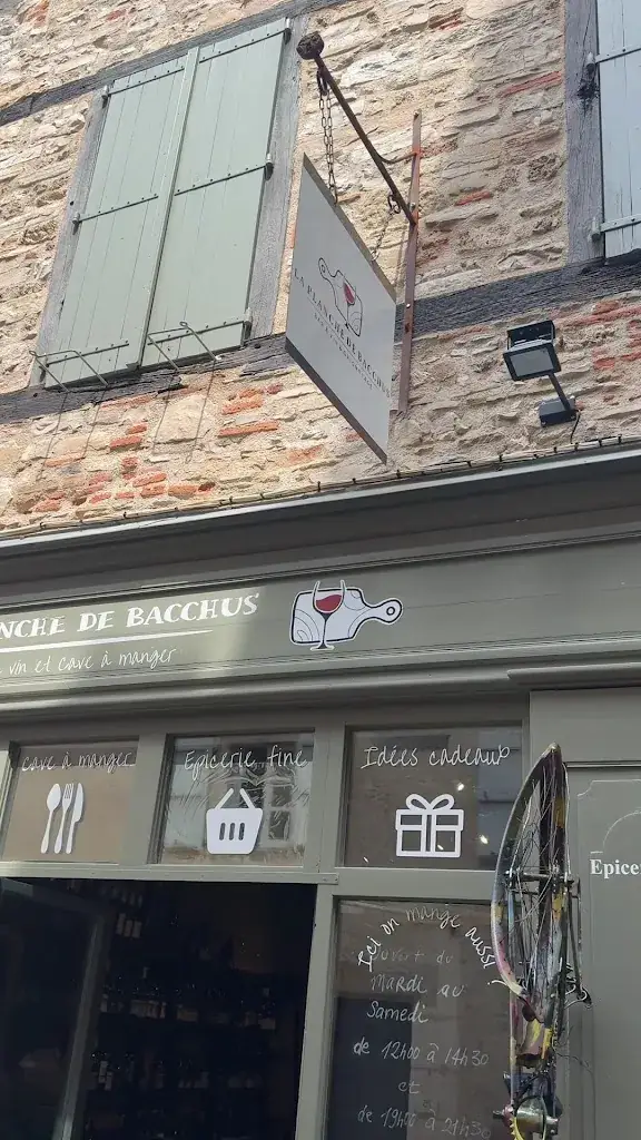 La planche de Bacchus_Cordes-sur-Ciel_slider_image_2