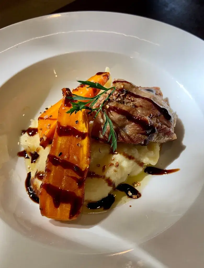 L'Aérogare_Saint-Sulpice-la-Pointe_slider_image_3