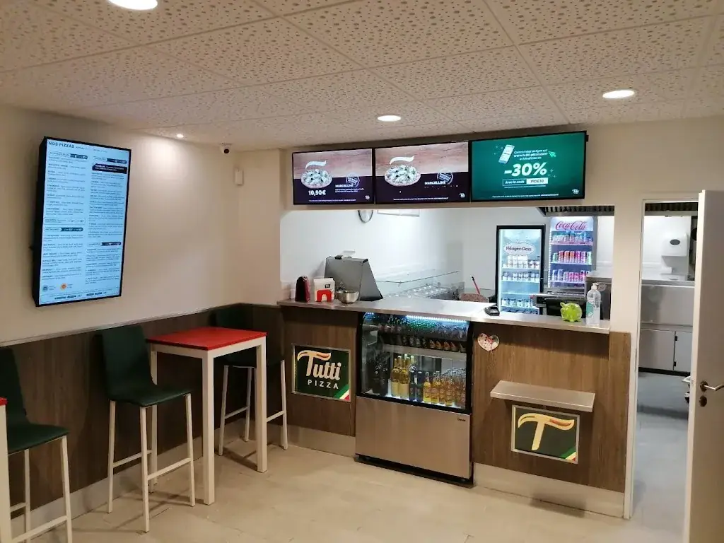 Tutti Pizza Rabastens restaurant in Rabastens