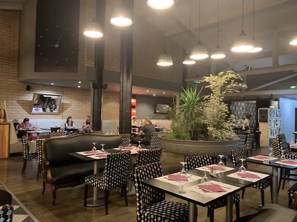 siauhwa tew_Le Florence_Colomiers_review