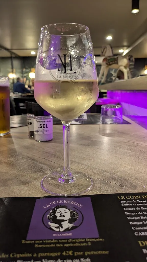 Angélique D_La Ville En Rose Colomiers_Colomiers_recensione